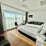 Rooftop City With Deep Garage *