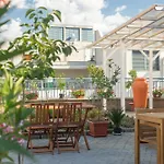 אכסניה Rooftop City With Deep Garage בודפשט
