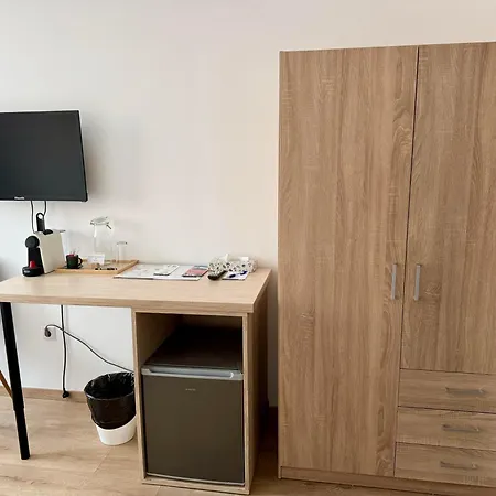 Rooftop City With Deep Garage 布达佩斯