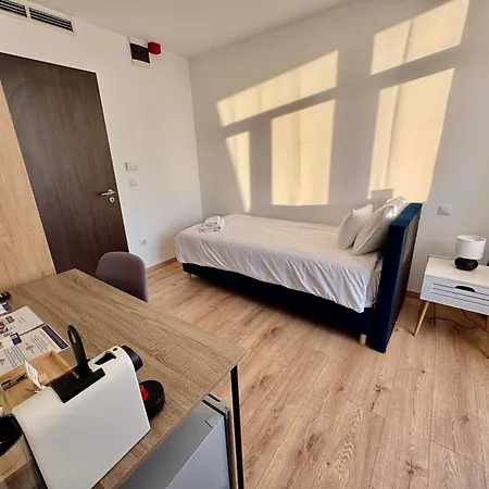 Rooftop City With Deep Garage 布达佩斯