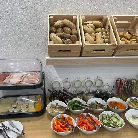 Rooftop City With Deep Garage 布达佩斯