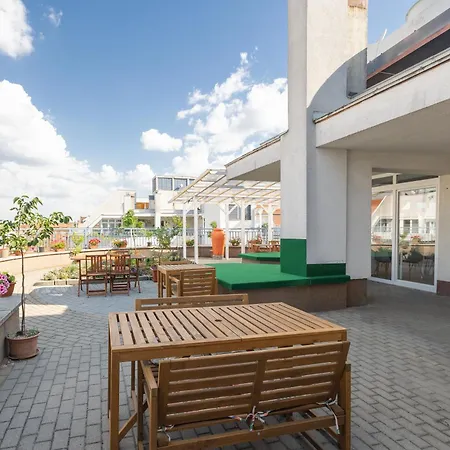 旅馆 Rooftop City With Deep Garage *