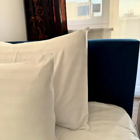 Rooftop City With Deep Garage 旅馆 布达佩斯