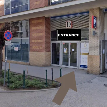 旅馆 Rooftop City With Deep Garage *