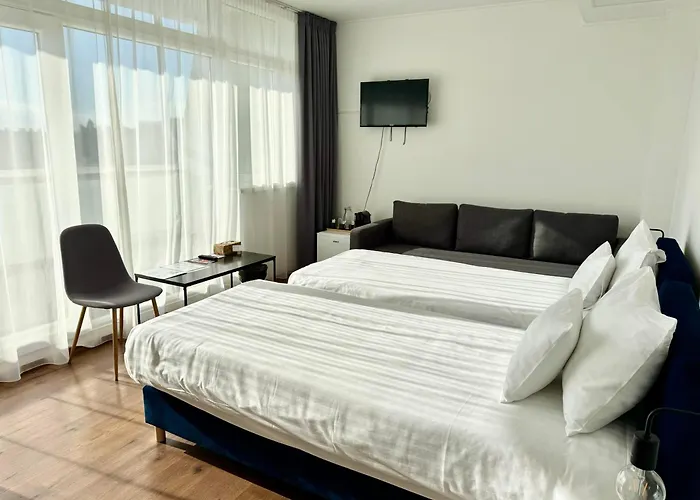 Hostal Rooftop City With Deep Garage *