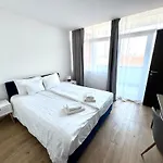 Rooftop City With Deep Garage * Budapest